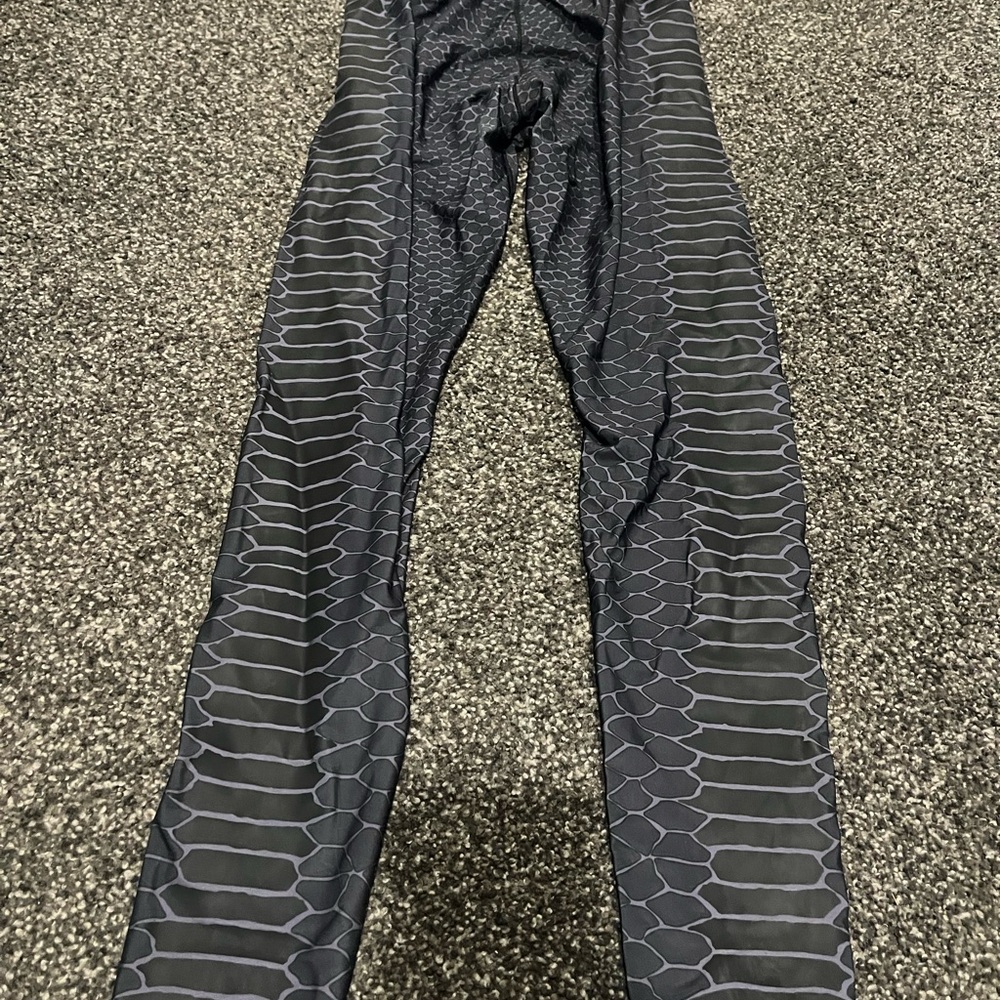Ultracor Black and Gray Patterned Leggings
